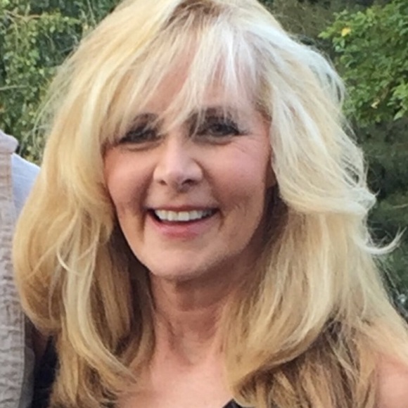 Meet your Posher, Dori - Picture 2 of 2